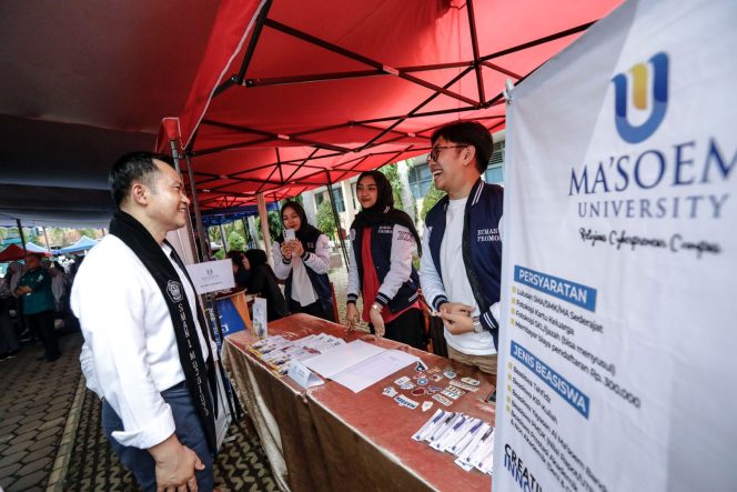 
 Kadisdik Jabar, Wahyu Mijaya dalam acara Smaja University Fair Tahun 2024 di SMAN 1 Majalaya, Kab. Bandung, Rabu (7/2/2024).  